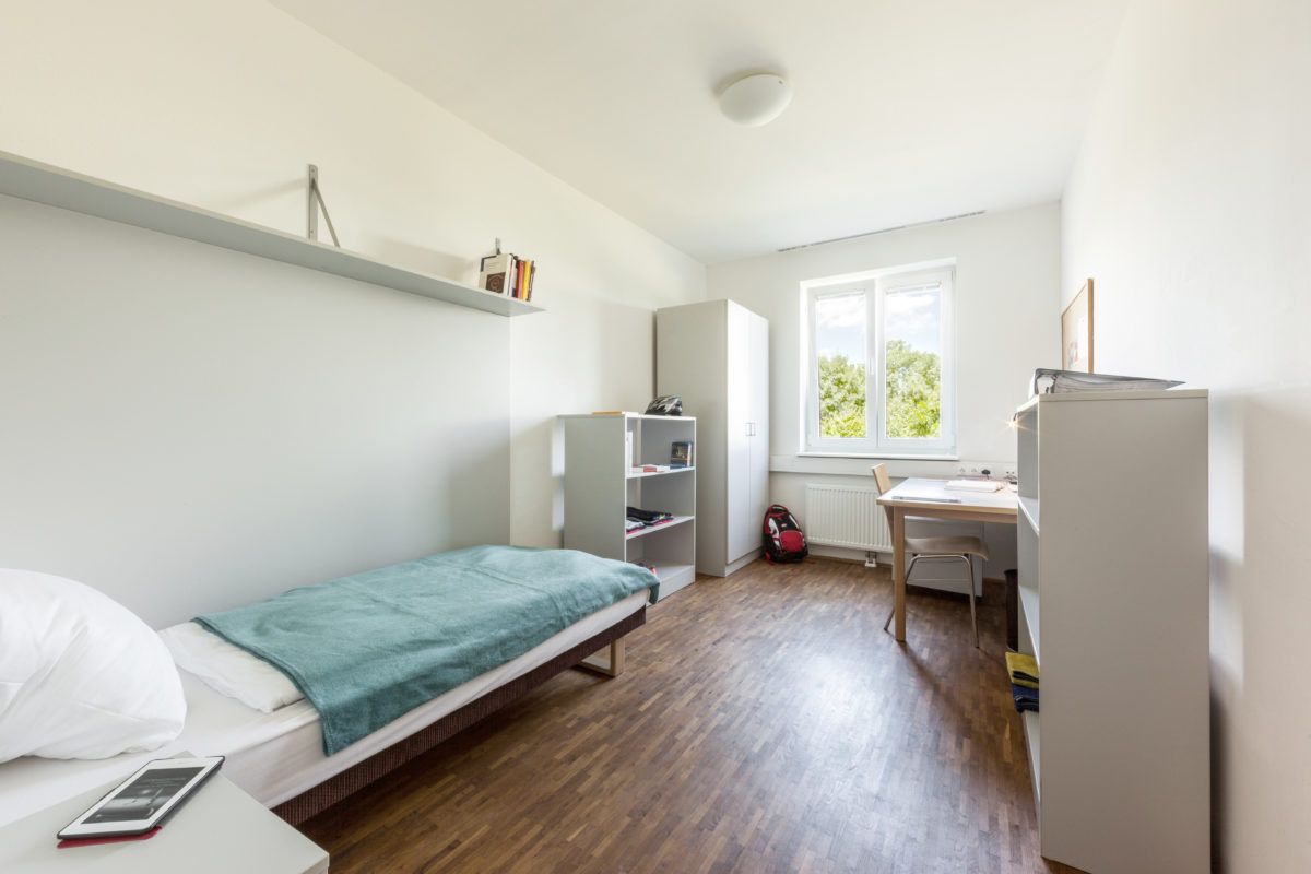 Single room in student dorm - Close to Vienna