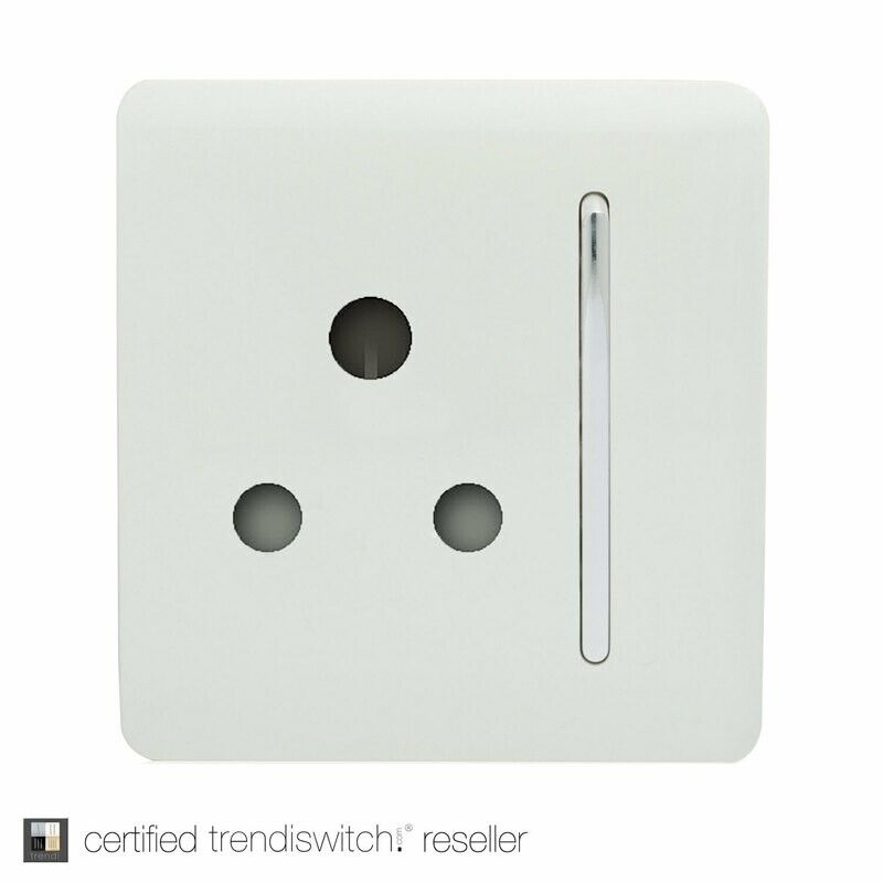 Trendi, Artistic Modern 1 Gang 15 Amp Round Pin Plug Gloss White Finish, BRITISH MADE, 5yrs warranty