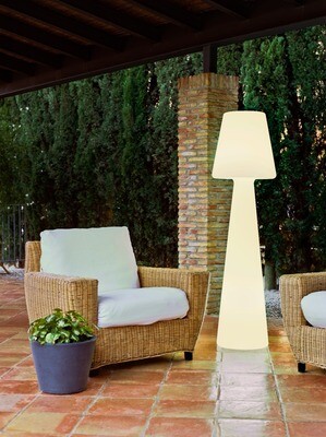 LOLA 110 floor-lamp cabled (2700 Warm White or 6500 Cool White) for Outdoor and Indoor, COLOR TEMPERATURE: 2700 Warm White