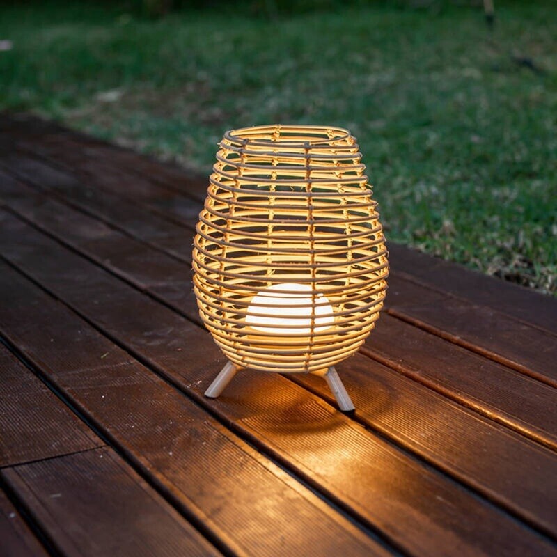 BOSSA portable and rechargeable table-lamp for Outdoor and Indoor