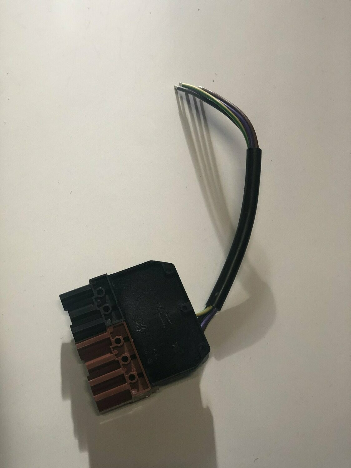 7-Pin power socket with cable