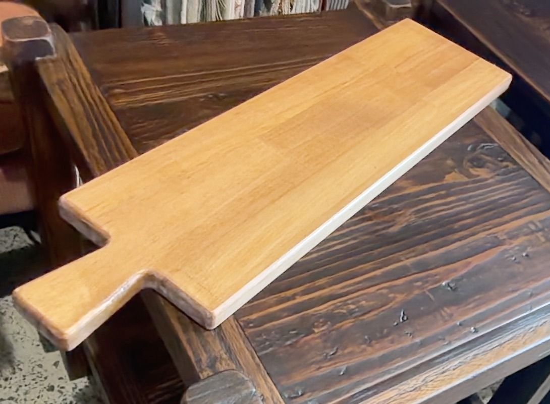 Large oak plater w/handle