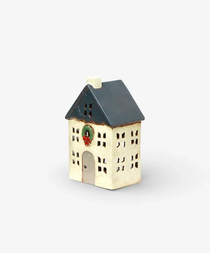 Chistmas Tea Light House Blue with Wreath Small