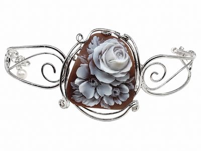 Bracciali