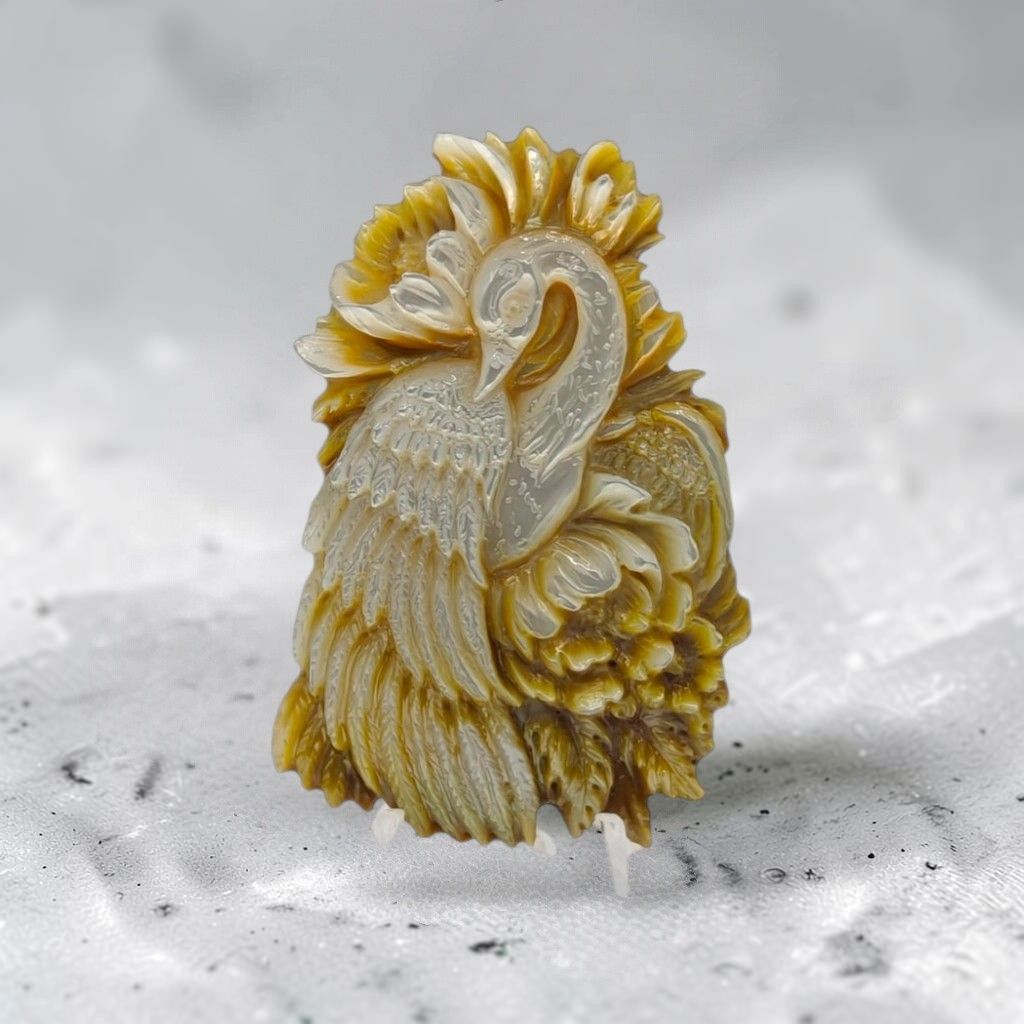 Bassorilievo in Madreperla Raffigurante un Cigno – Inciso e Intagliato a Mano