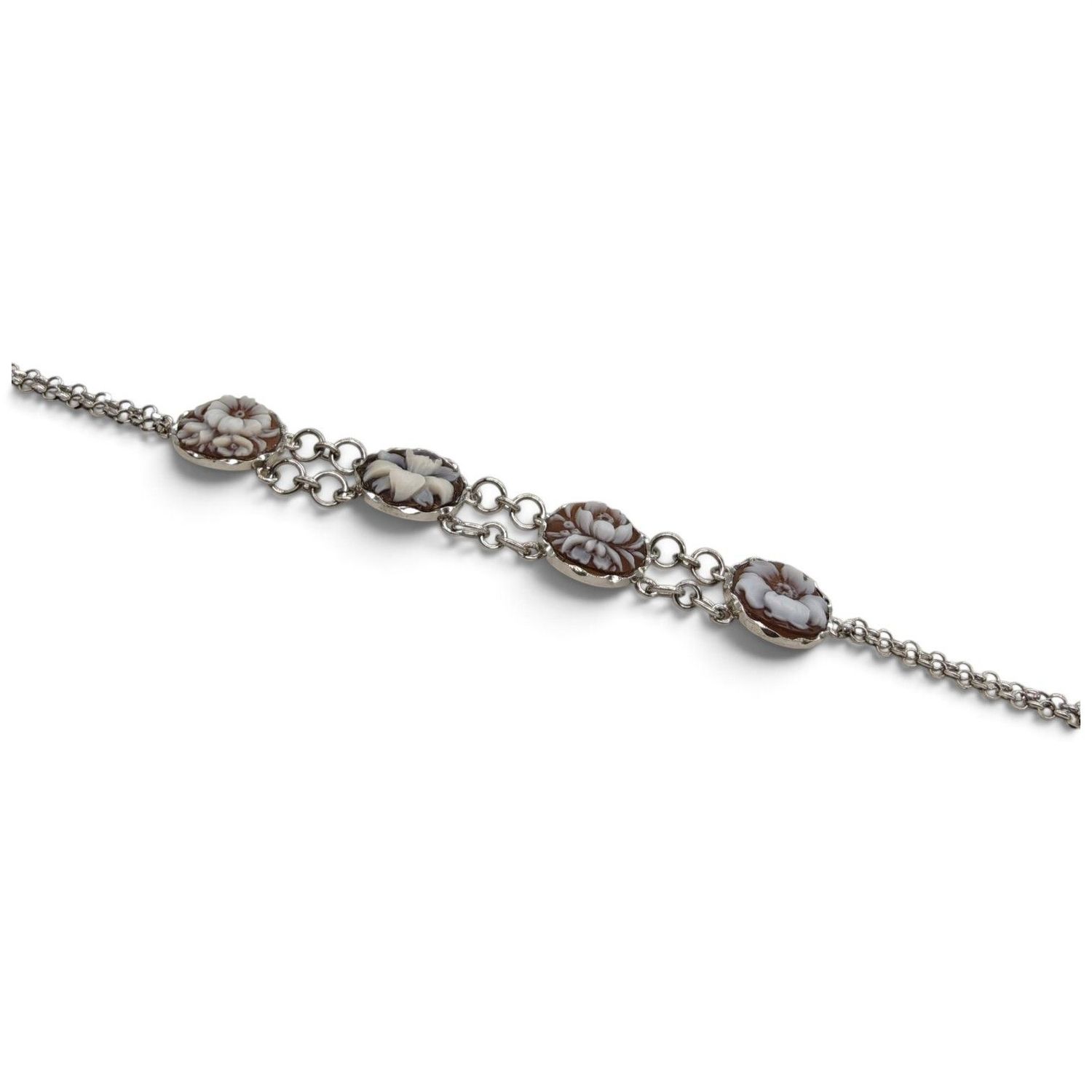 Bracciale con Camei Floreali in Conchiglia Sardonica – Struttura in Argento 925