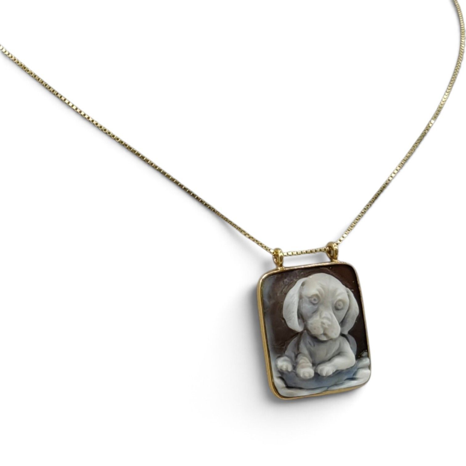 Collana in Argento 925 Placcata Oro con Ciondolo Francobollo Cucciolo – 20 × 18 mm
