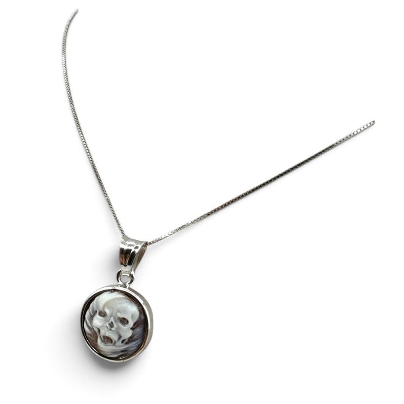 Collana in Argento 925 Rodiate con Charm Teschio – 16 mm Collana in Argento 925 Rodiate con Charm Teschio – 16 mm