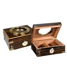 Gangway 35-55ct Ebony Humidor Gangway 35-55ct Ebony Humidor