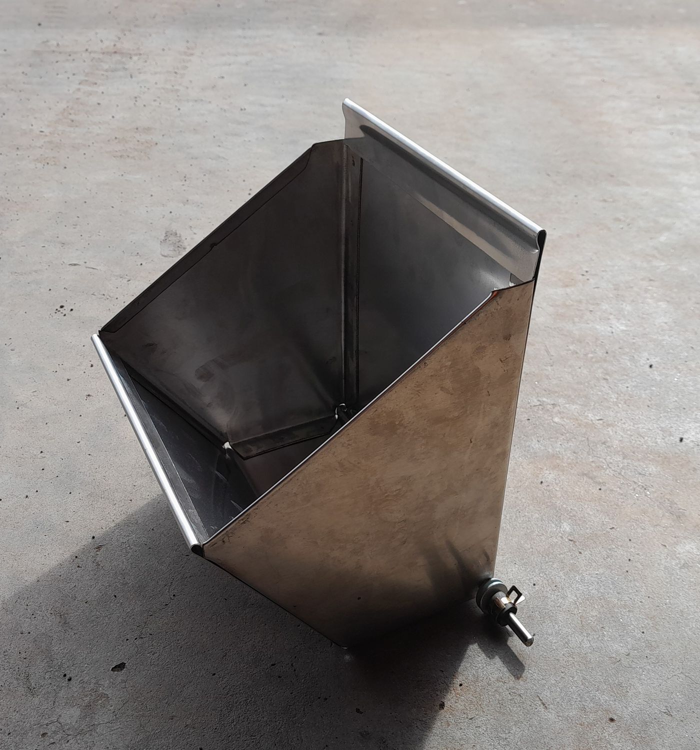 Feed Bin