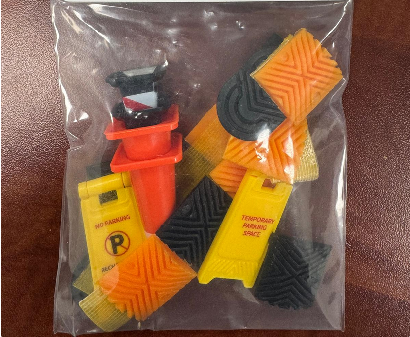 Powerhobby Speed Bump Traffic Signs Roadblock 1/24 Crawler Accessories PHB7197