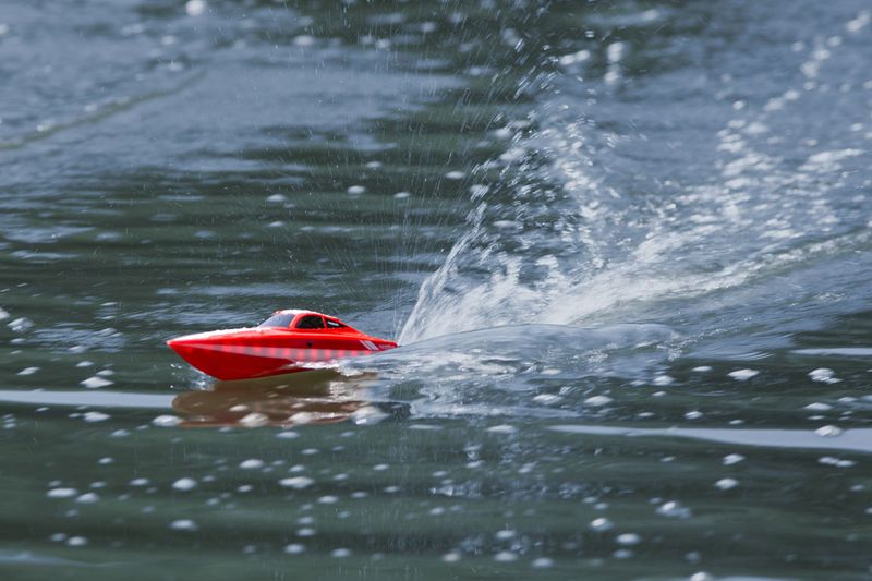 Rage R/C LightWave Electric Micro RTR Boat; Red RGRB1133