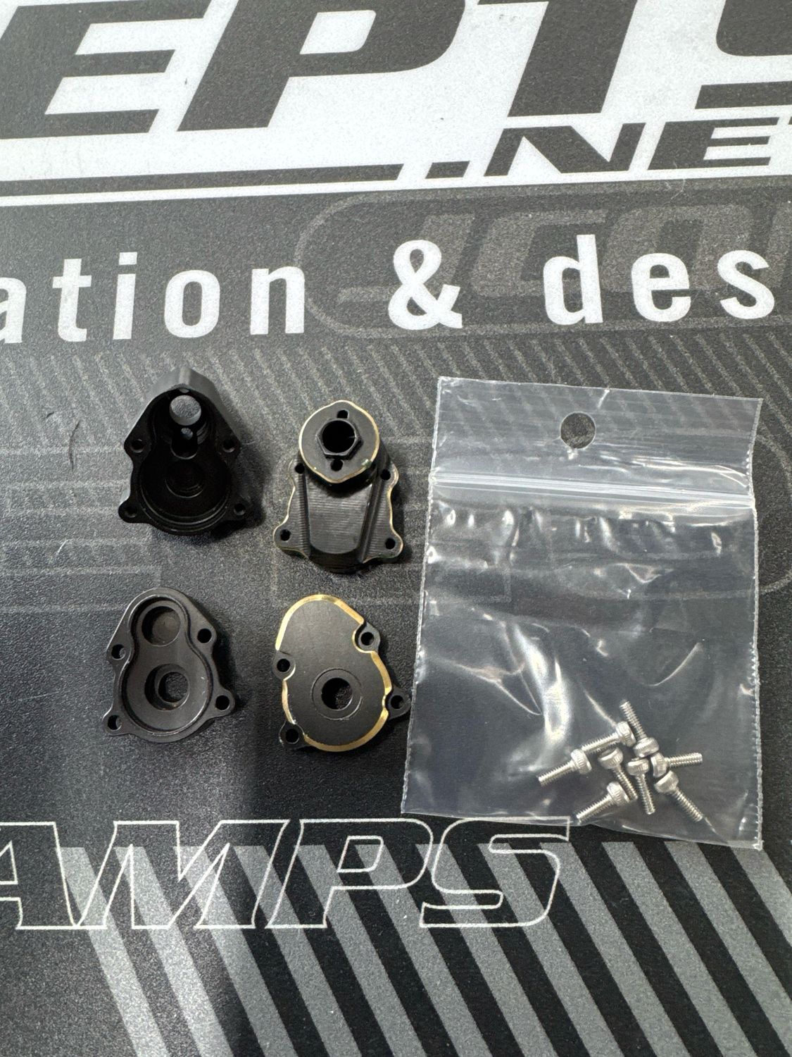 Dixieland R/C Ascent18 Rear Portal Box (Brass)