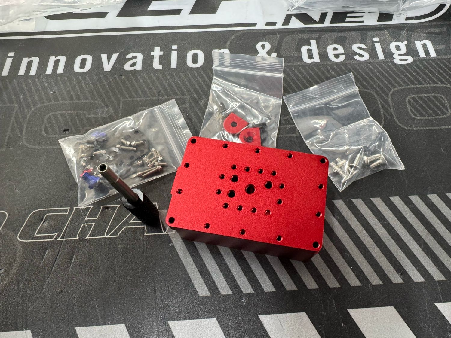Dixieland R/C Aluminum Fuel Cell (Red)