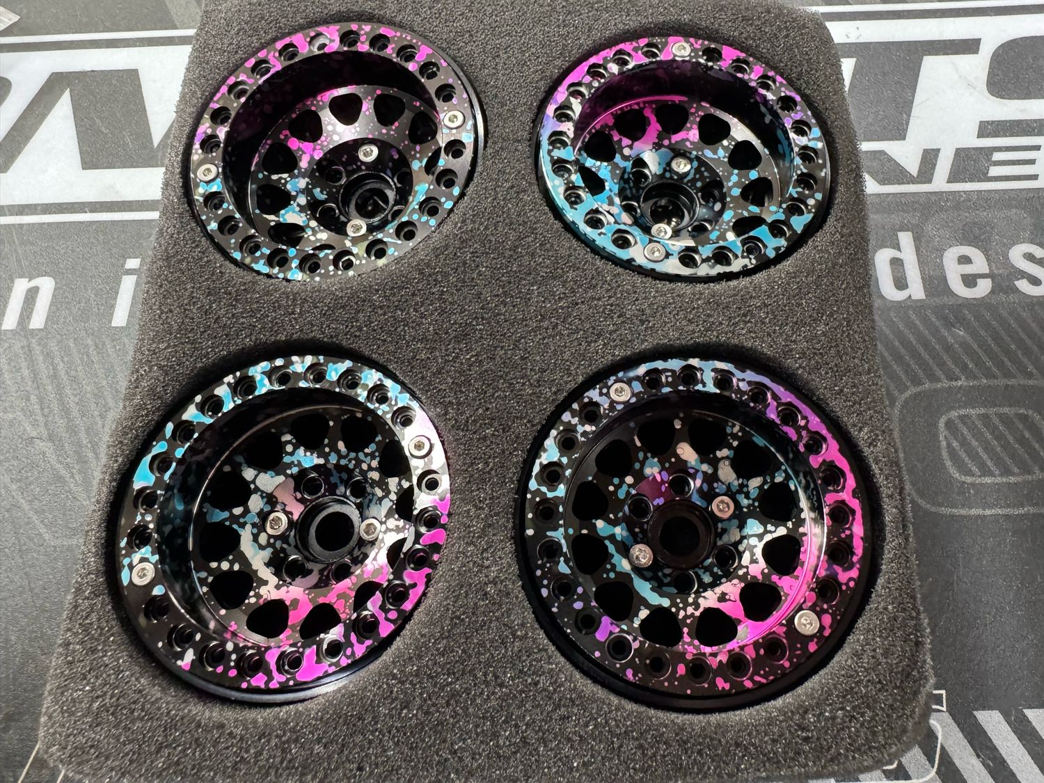 Dixieland R/C 1.9" Aluminum Beadlock (Rainbow)