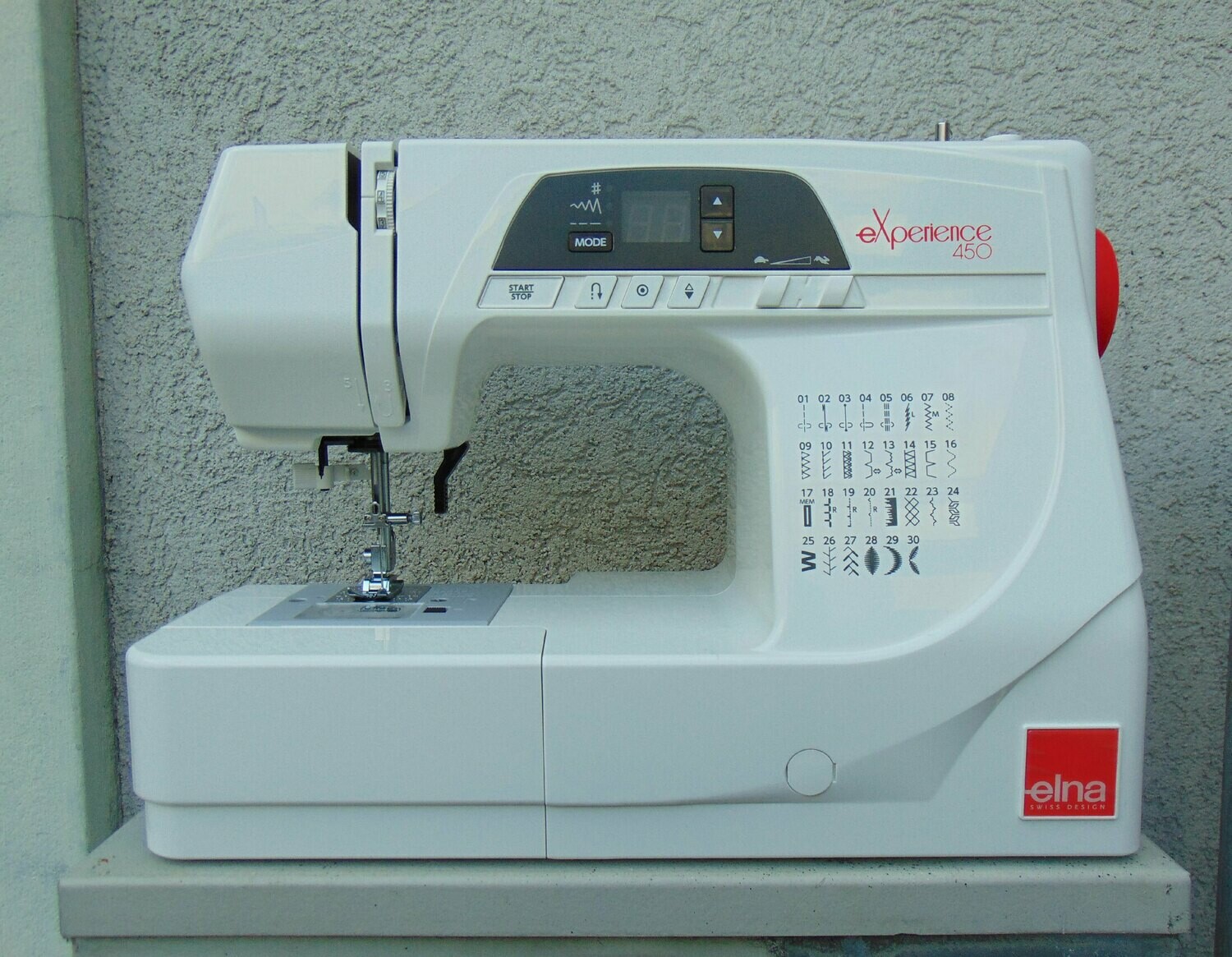 Nähmaschine Elna eXperience 450, neu, Gratis-Versand, 5 Jahre Garantie, Aktions-Preis.