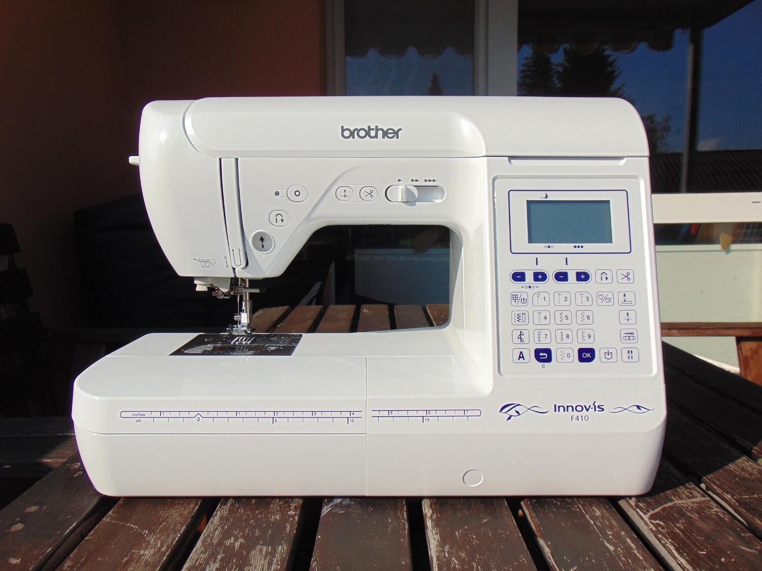 Nähmaschine Brother innov-is F410, neu, 3 Jahre Garantie, Gratis-Versand.