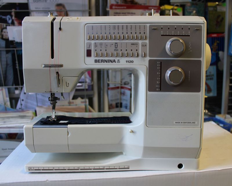 Nähmaschine Bernina 1120, ab Service, 6 Monate Garantie, Gratis-Versand.