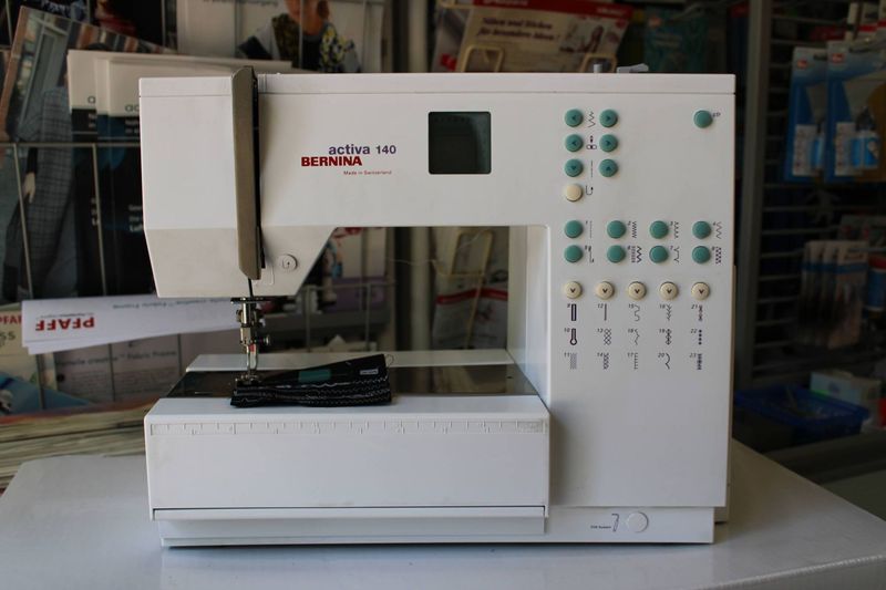 Nähmaschine Bernina activa 140, ab Service, 1 Jahr Garantie, Gratis-Versand.