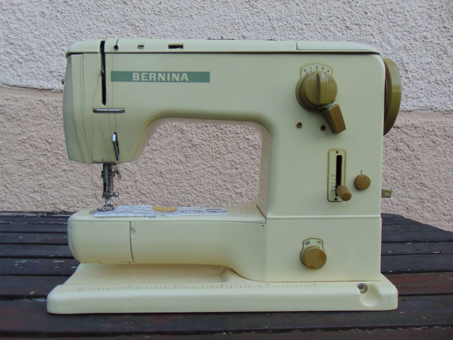 Nähmaschine Bernina 731, ab Service, Schweizer Qualität, Gratis-Versand, 6 Monate Garantie.