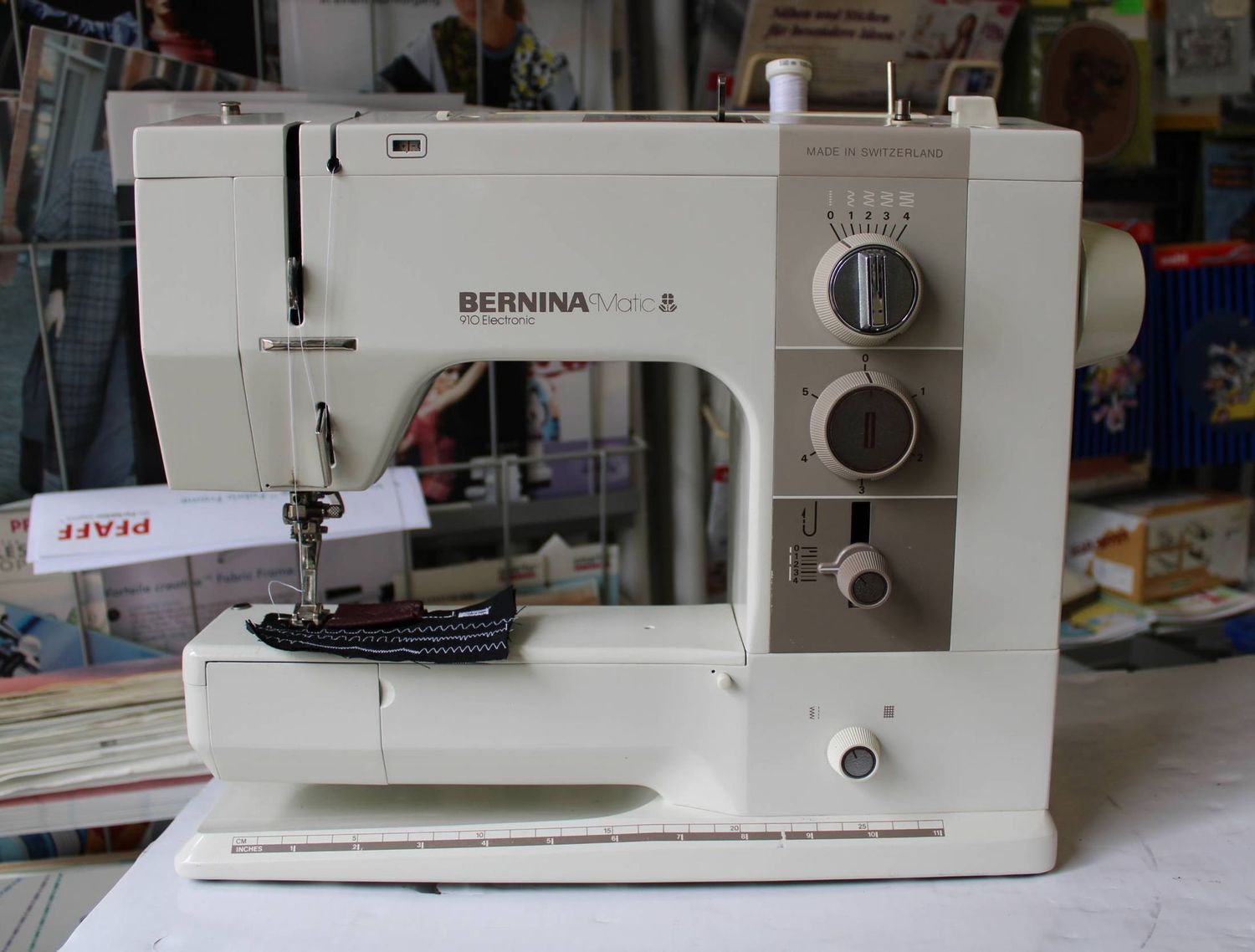 Nähmaschine Bernina matic 910 electronic, mit 9 Stichprogrammen, ab Service, mit Gratis-Versand und 6 Monaten Garantie.