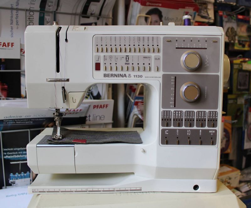 Nähmaschine Bernina 1130, mit 34 Stichprogrammen, 6 Monaten Garantie, Gratis-Versand.
