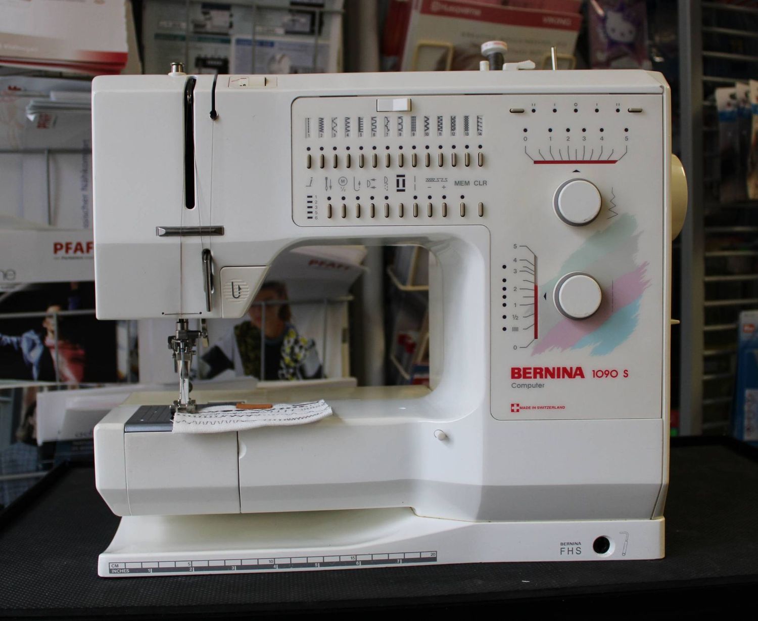 Nähmaschine Bernina 1090s,  ab Service, 6 Monate Garantie, Gratis-Versand.