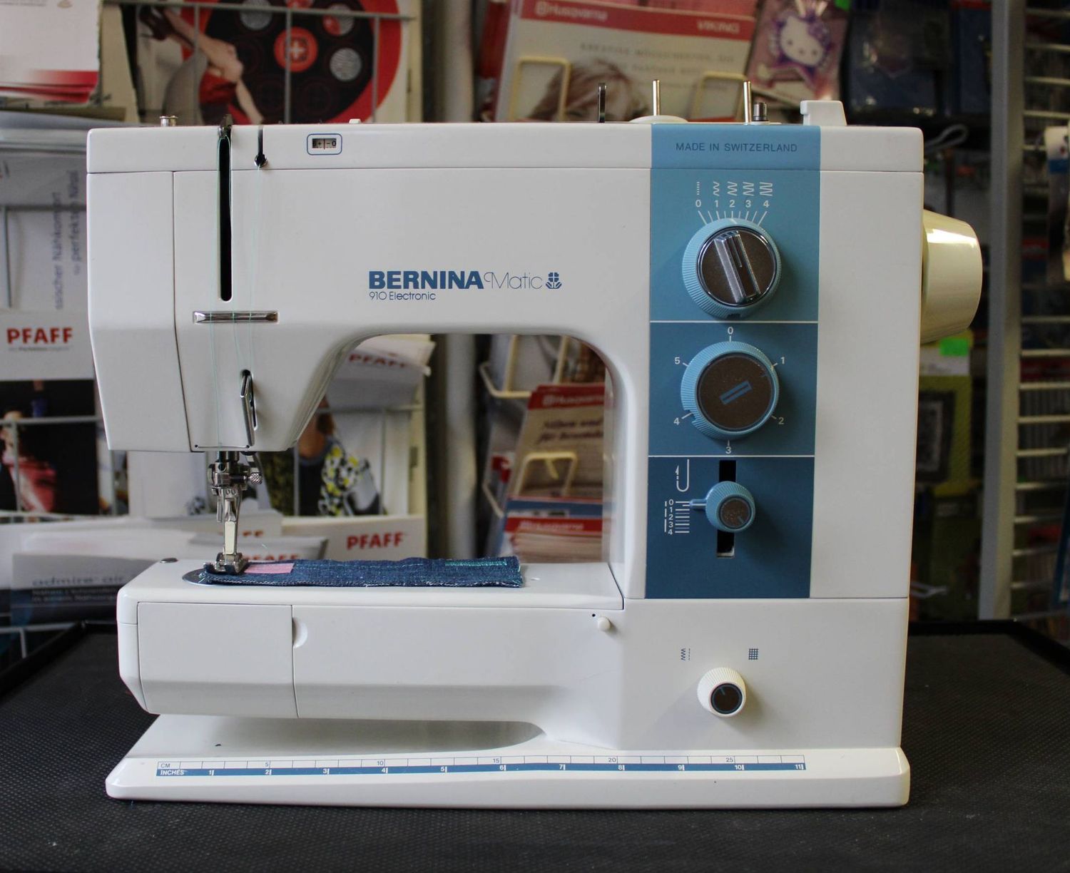 Nähmaschine Bernina matic 910, CH-Qualität, mit 9 Stichprogrammen, ab Service, mit Gratis-Versand und 6 Monaten Garantie.