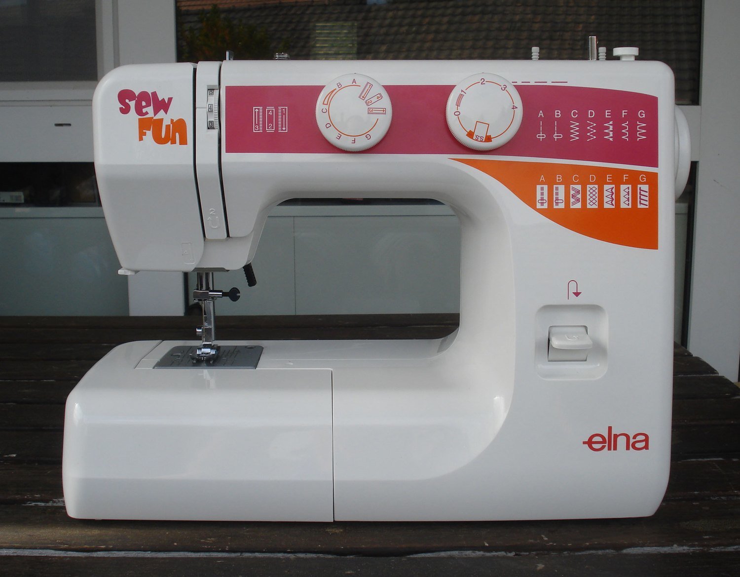 Nähmaschine Elna Sew Fun 1000, neu, mit Gratis-Versand. Mit 5 Jahren Garantie. Aktions-Preis.