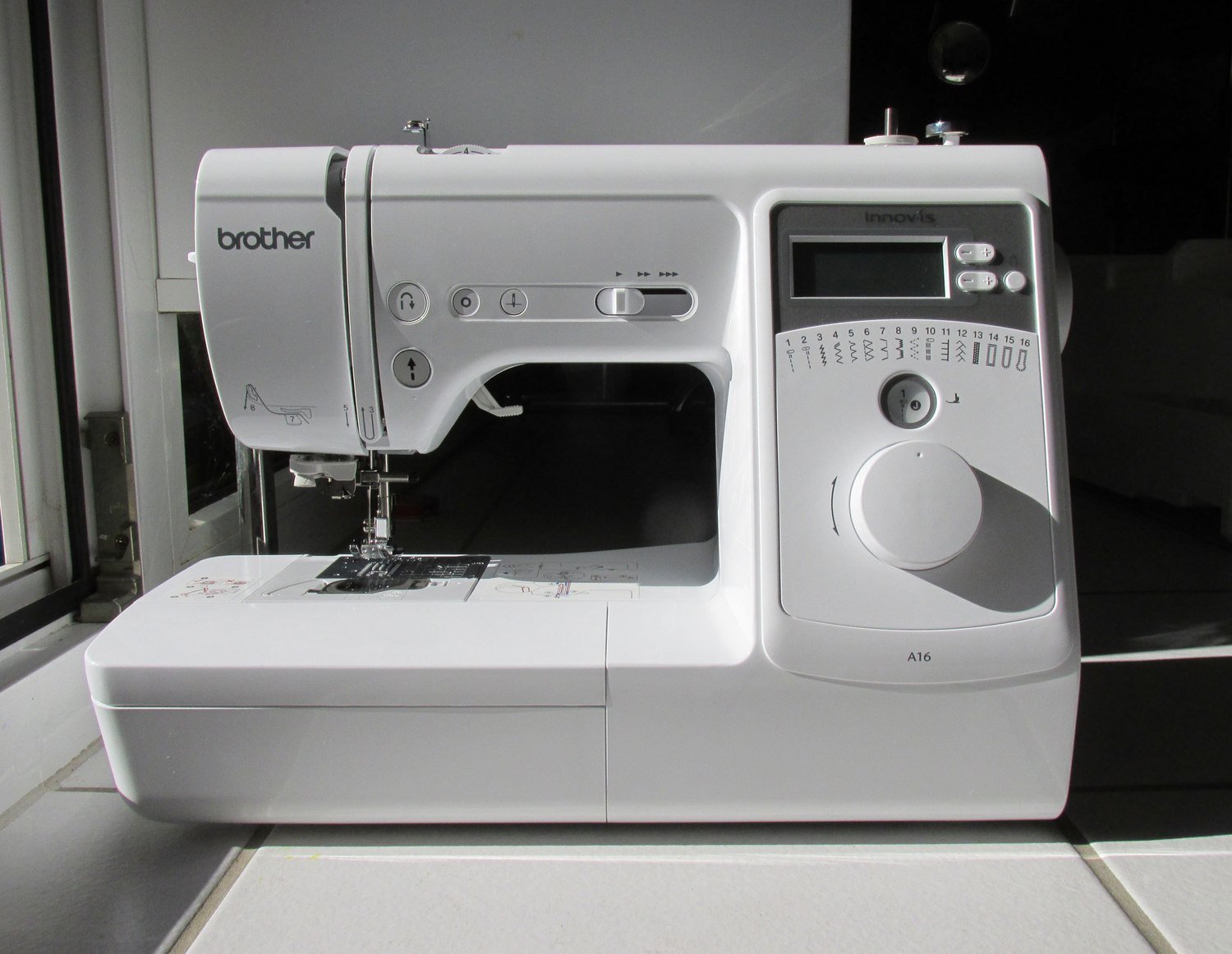 Nähmaschine Brother innov-is A16, neu, mit Gratis-Versand. 3 Jahre Garantie, Aktionspreis.