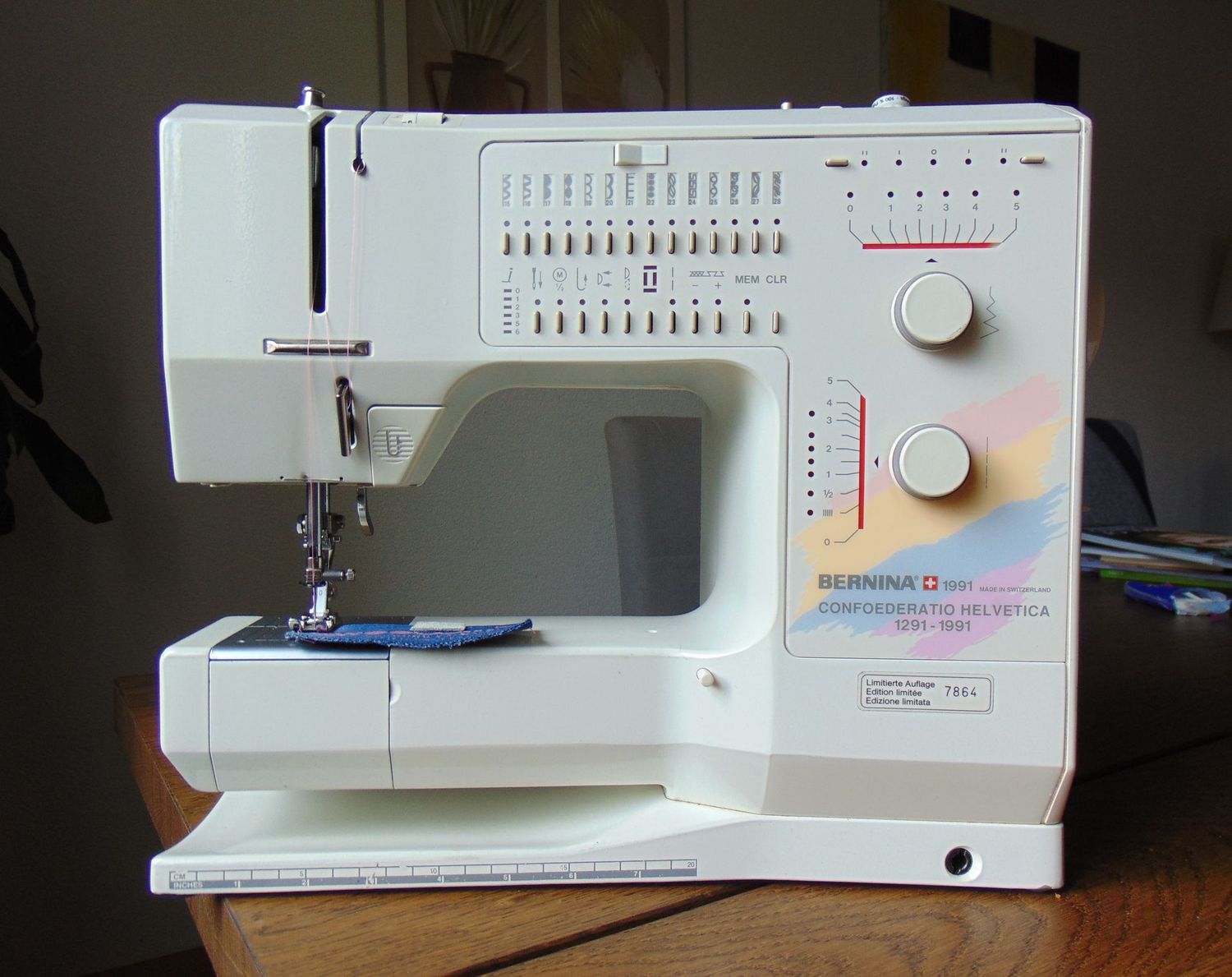 Nähmaschine Bernina 1991, ab Service, mit einem Jahr Garantie, Gratis-Versand.