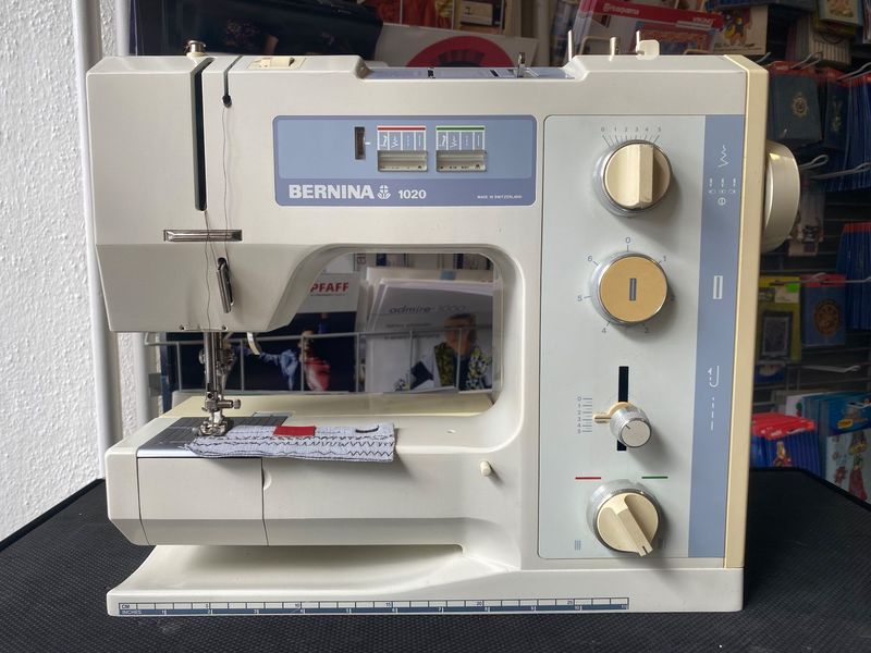Nähmaschine Bernina 1020, ab Service, 6 Monate Garantie, mit Gratis-Versand, Aktions-Preis.