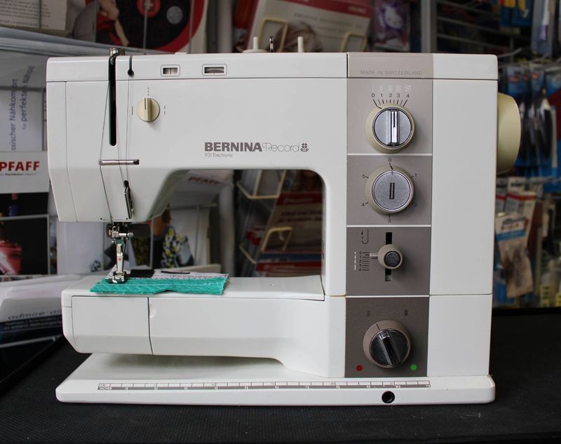 Nähmaschine Bernina record 931 electronic, ab Service, 6 Monate Garantie, Gratis-Versand.