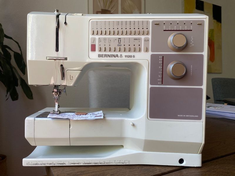 Nähmaschine Bernina 1120s, ab Service, 6 Monate Garantie, Gratis-Versand.