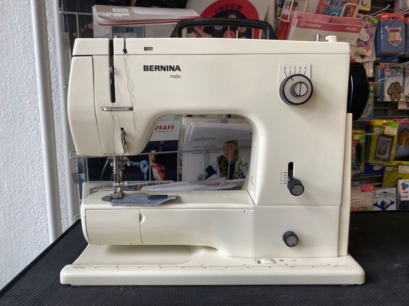 Nähmaschine Bernina matic 810, ab Service, 6 Monate Garantie, Gratis-Versand.