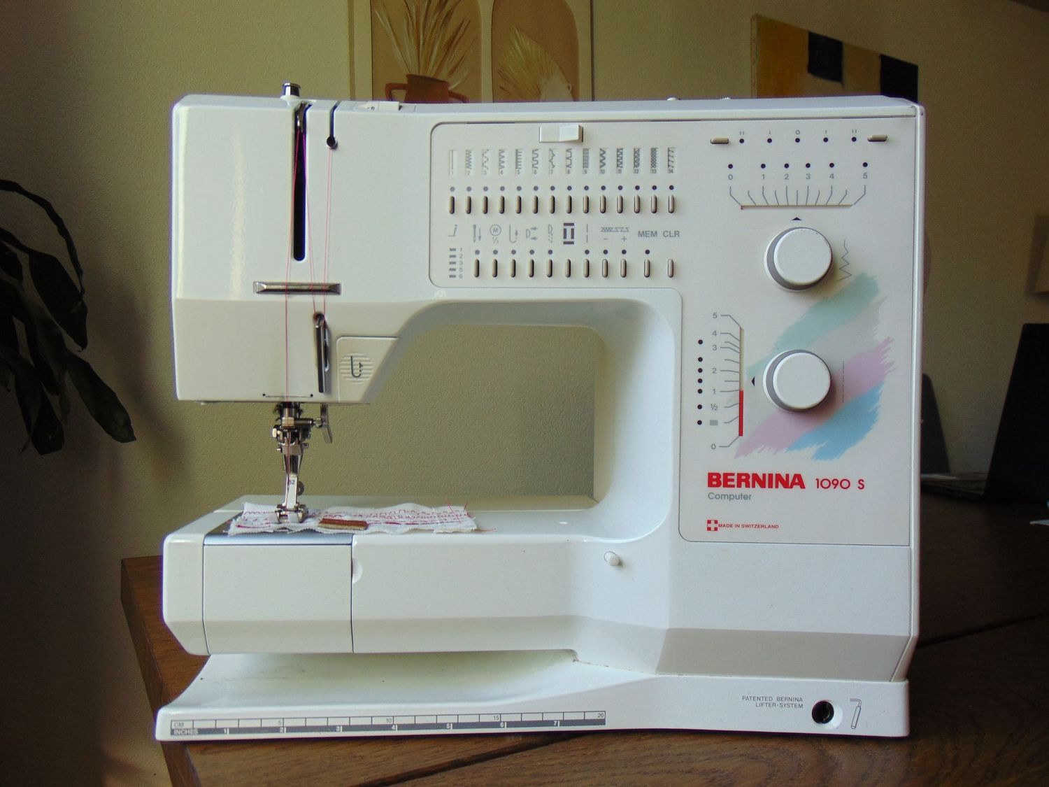 Nähmaschine Bernina 1090s,  ab Service, 6 Monate Garantie, Gratis-Versand.