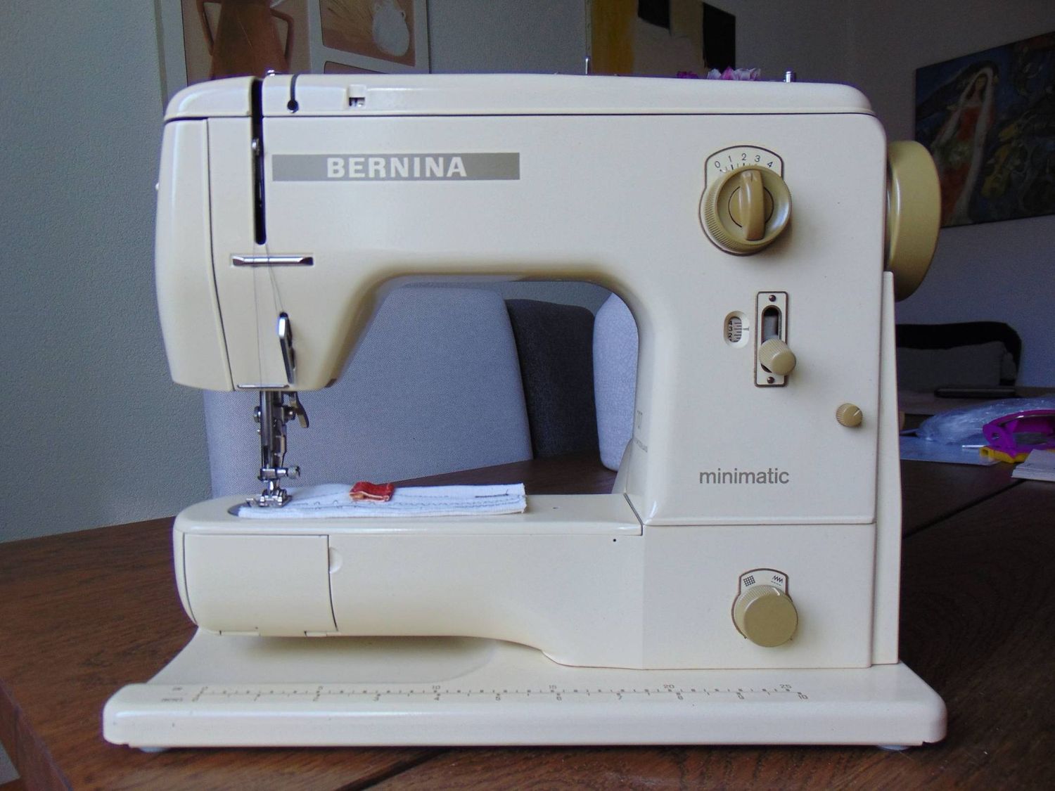 Nähmaschine Bernina 707, Schweizer Produkt, ab Service, 6 Monate Garantie, Gratis-Versand.