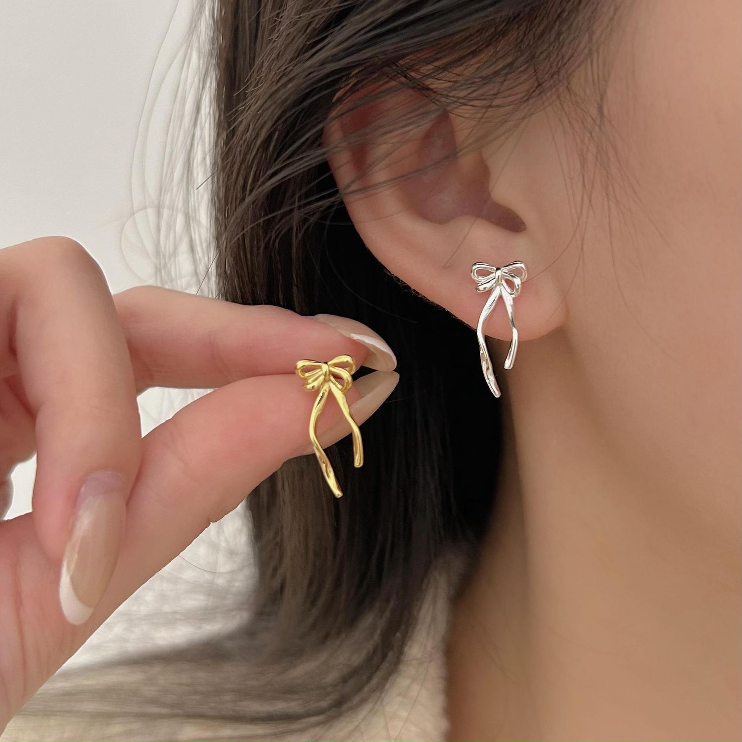 Put a Bow on it Earrings Put a Bow on it Earrings