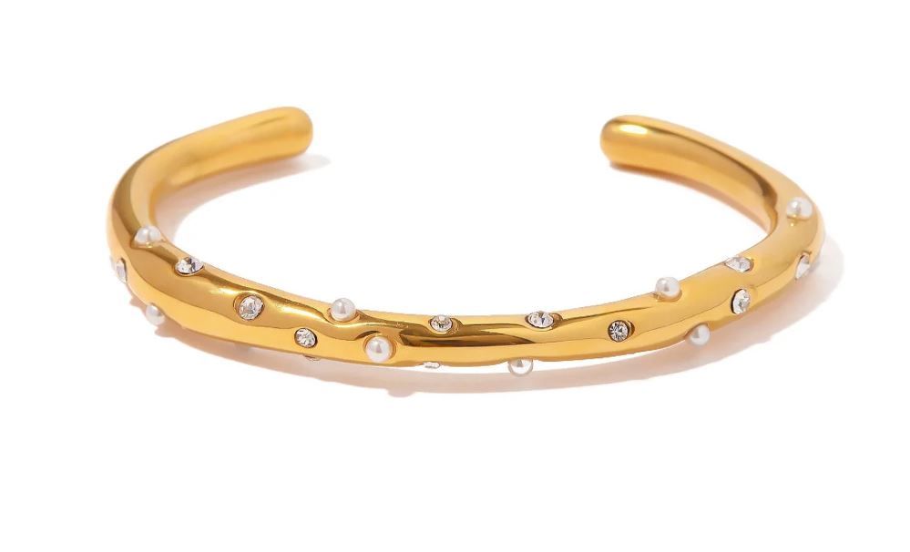 Diamonds and Pearls Cuff