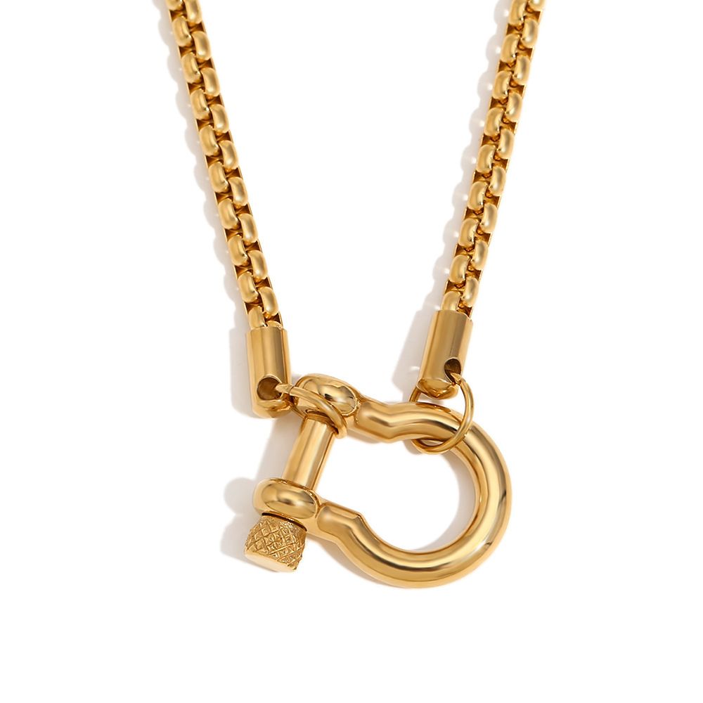 Interlock Necklace, Colour: Gold
