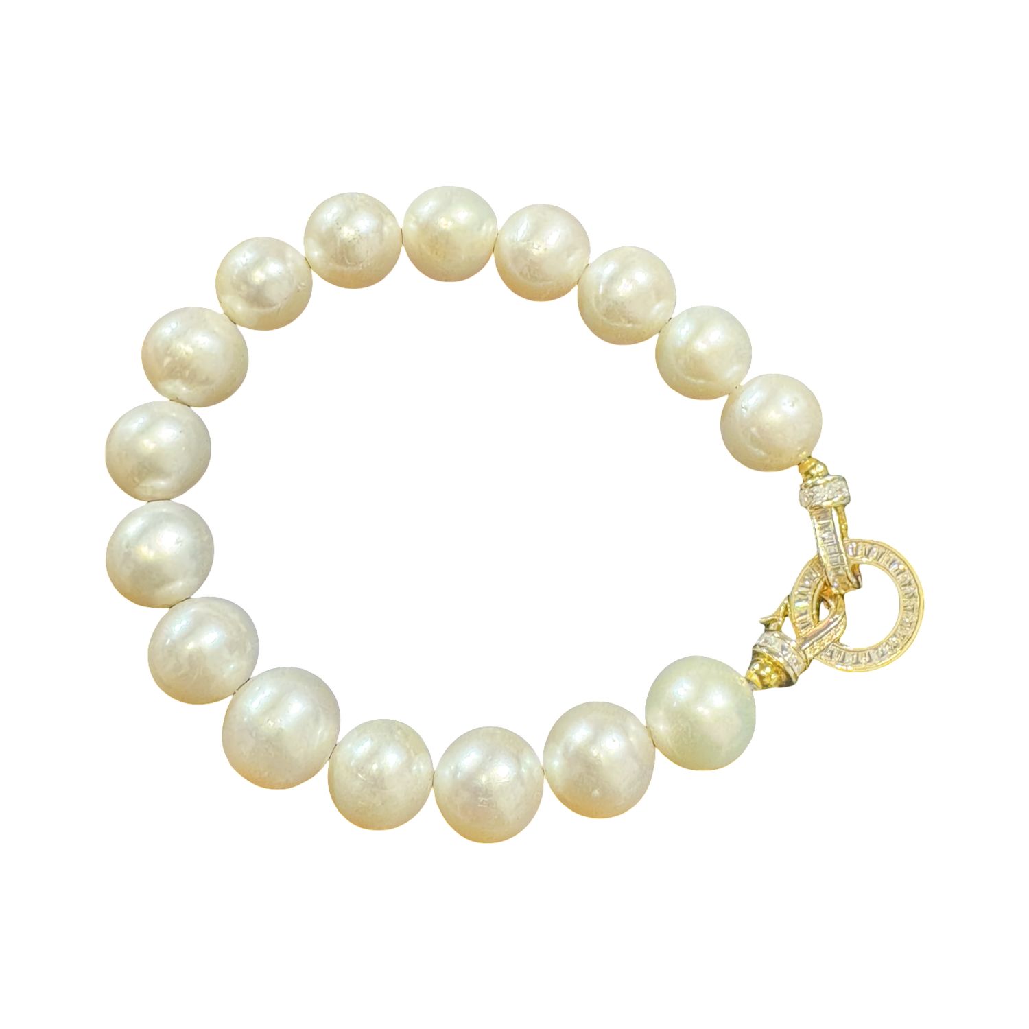 GStyle Pearl Bracelet and Sterling Silver/Gold Clasp GStyle Pearl Bracelet and Sterling Silver/Gold Clasp