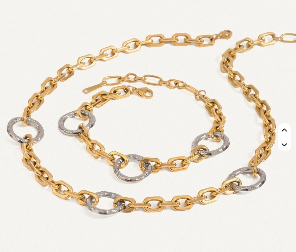 Adorn Me Set Adorn Me Set