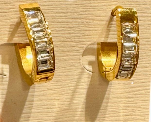 Paris Zircon Earring, Colour: Gold