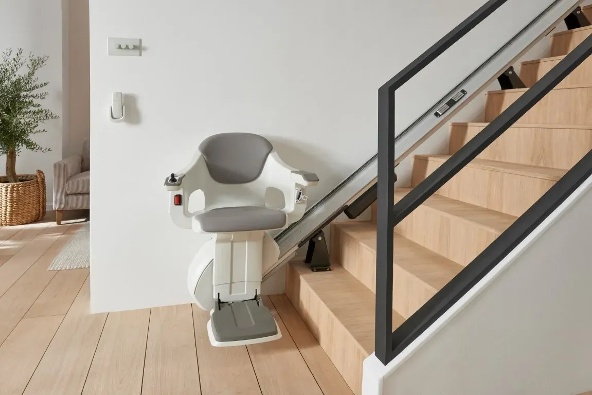 Treppenlift Access Extra - neu - 160 kg Treppenlift Access Extra - neu - 160 kg