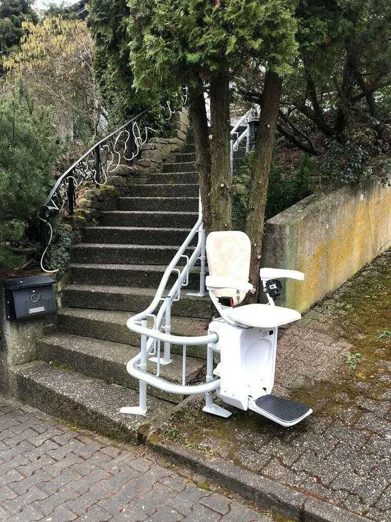 Außentreppenlift Lehner - neu - 145 kg Außentreppenlift Lehner - neu - 145 kg
