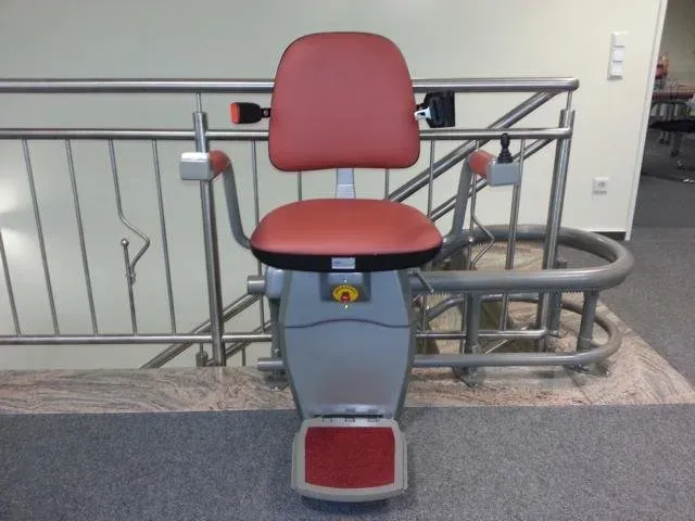 Hawle Treppenlift bis 150 kg - neu Hawle Treppenlift bis 150 kg - neu