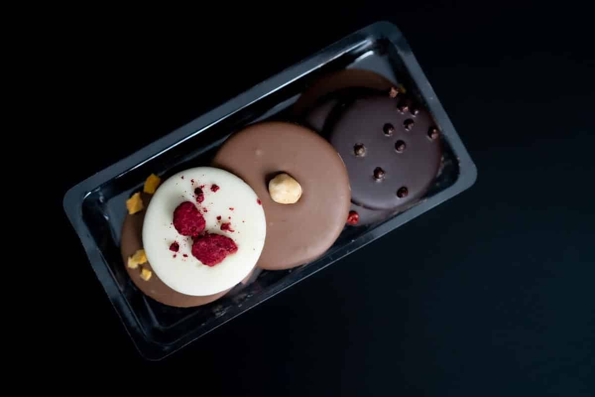 Bruchschokolade-Taler gemischt – Probierset – Chocolaterie Die Ise Hamburg