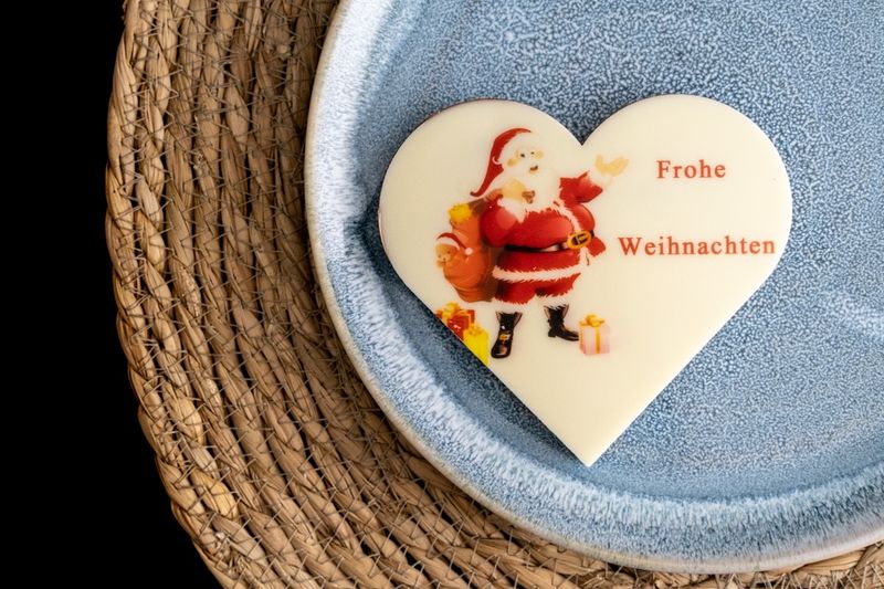 Schokoladenherz Weihnachten – „Frohe Weihnachten“ oder Rentier – Chocolaterie Die Ise Hamburg