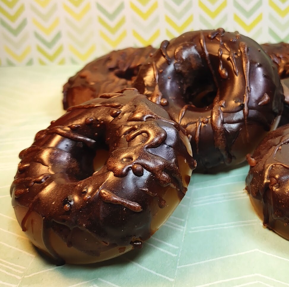 Donut Spice + Chocolate Crème