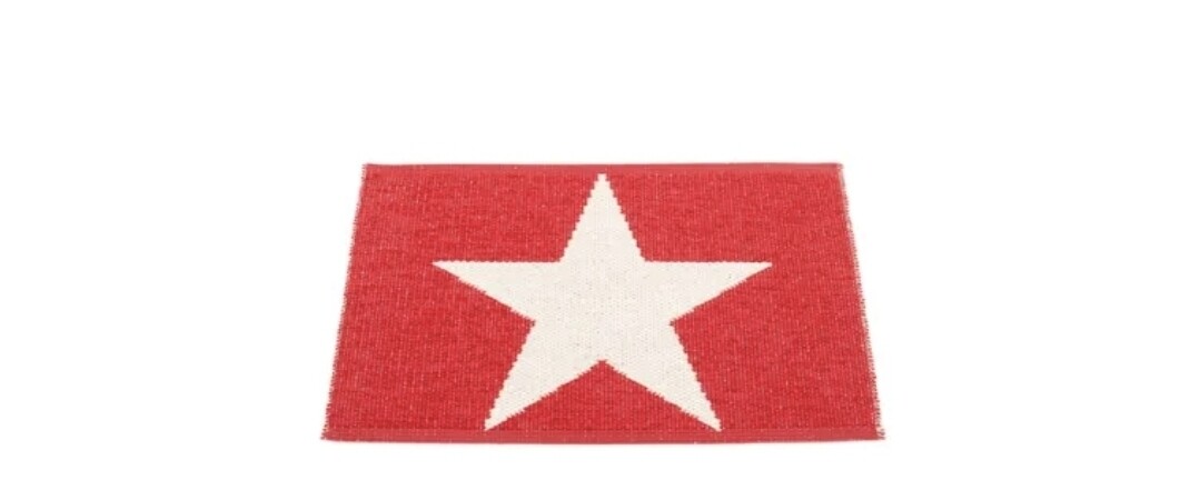 PAPPELINA RUG - VIGGO RED 70X50 cm